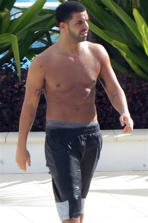 drake leaked photo nude|Drake Seems to React to NSFW Leaked Video of Him on a Bed。